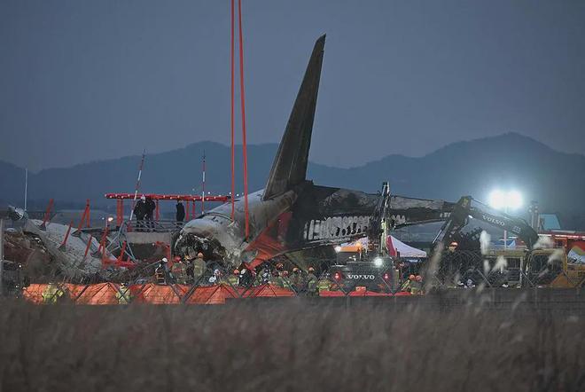 韩国土交通部：发生空难的务安机场关闭时间延长至1月14日